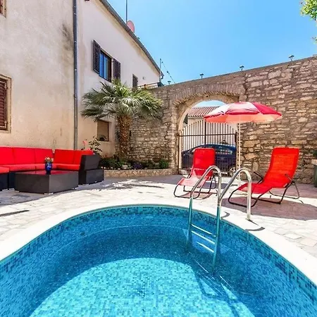 Guest house Salcinovic 3*