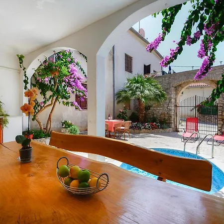 Salcinovic Guest house 3*